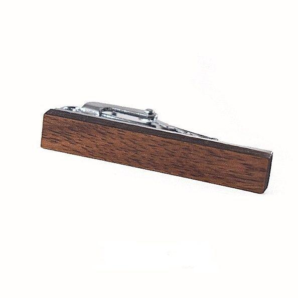 Personalizovaná Drevená Kravatová Spona Vintage – Orechové Drevo, personalizovaný darček, drevená kravatova spona, drevené darčeky
